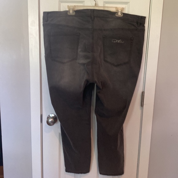 Diane Gilman Jeans - Picture 2 of 4